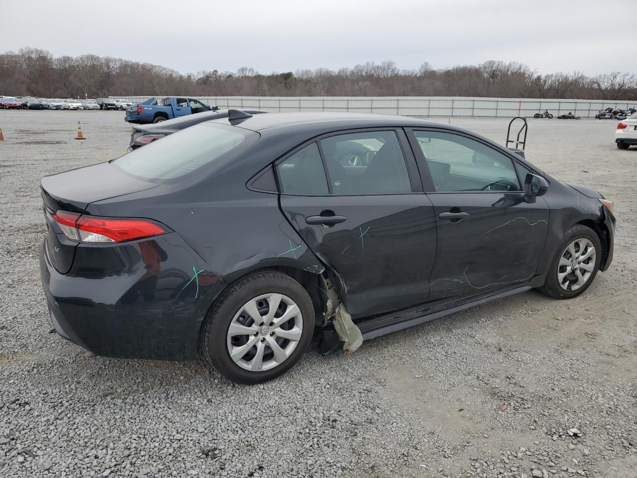 2022 TOYOTA COROLLA LE - Фото 3