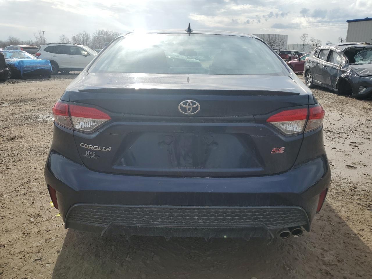 2022 TOYOTA COROLLA SE - Image 6