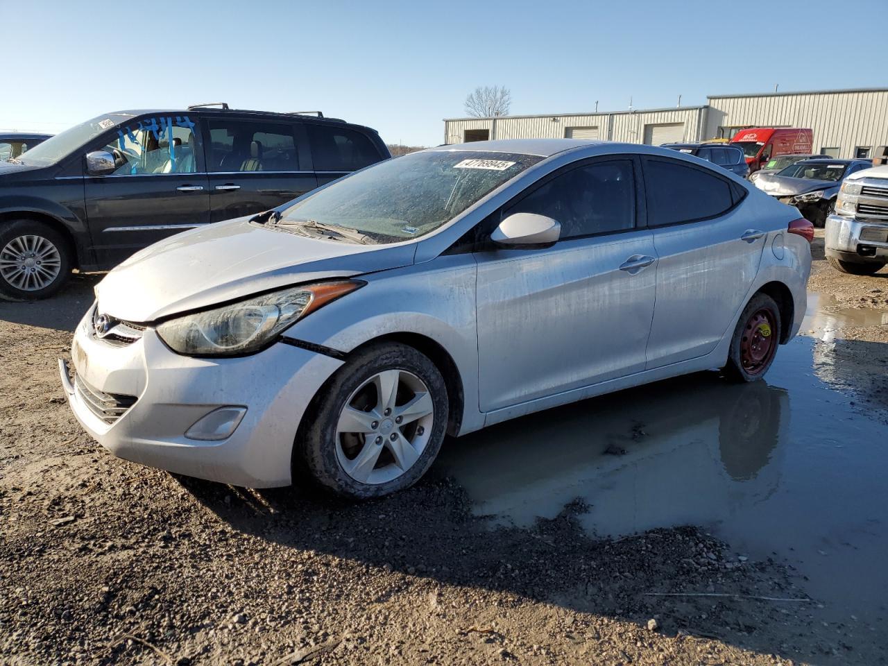 2013 HYUNDAI ELANTRA GL