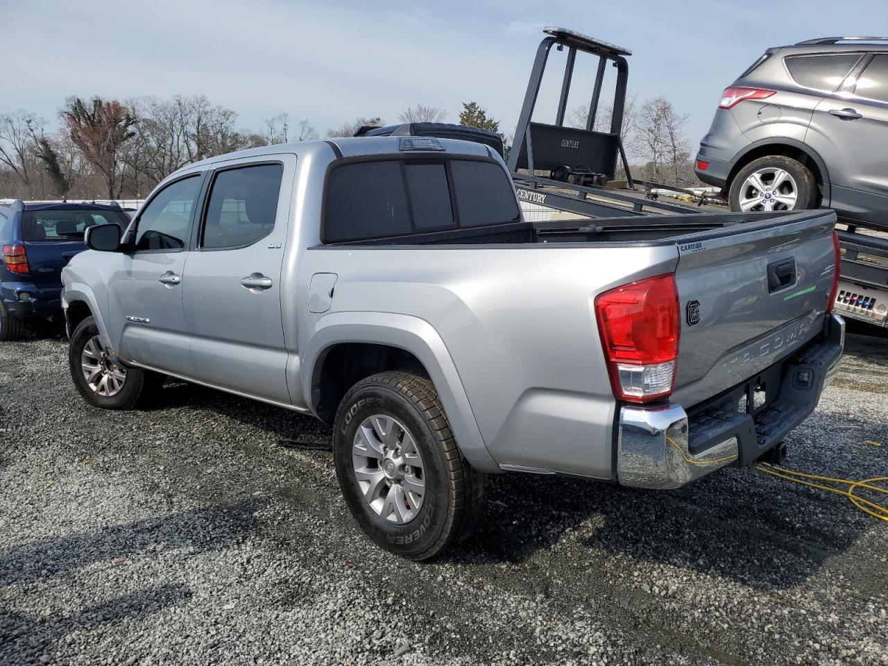 2017 TOYOTA TACOMA DOU - Фото 2