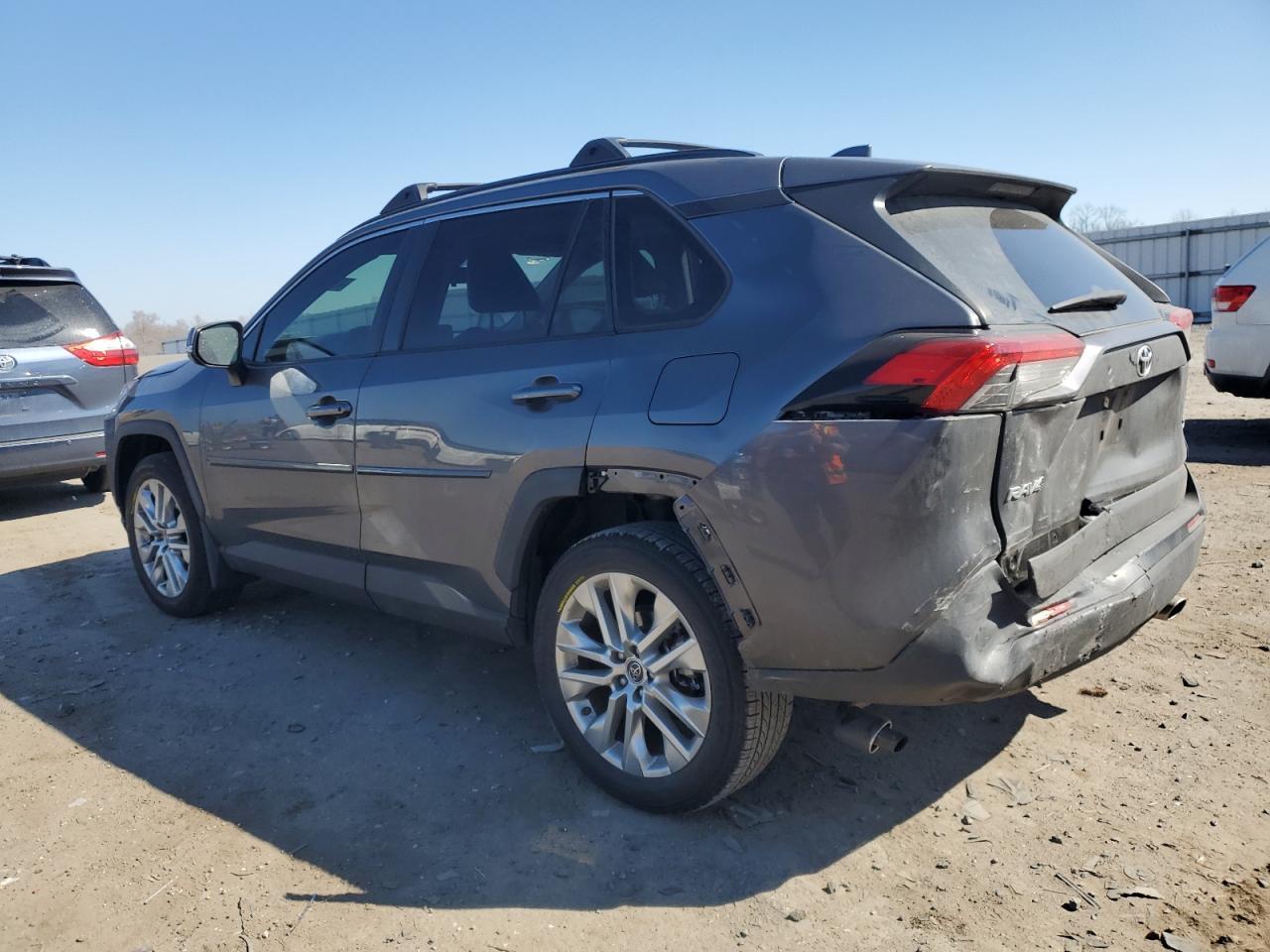 2019 TOYOTA RAV4 XLE P - Image 2