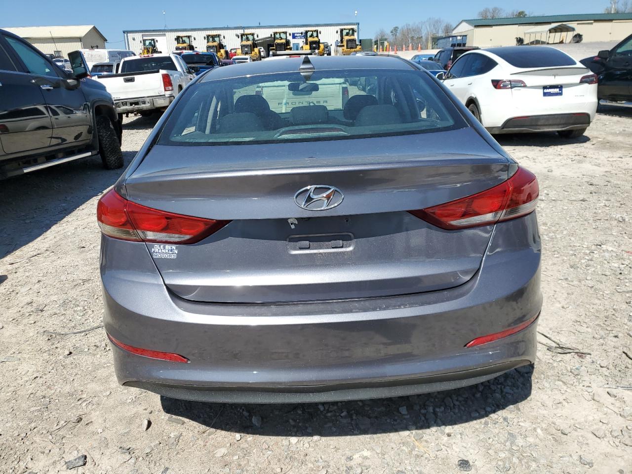 2018 HYUNDAI ELANTRA SE - Image 6