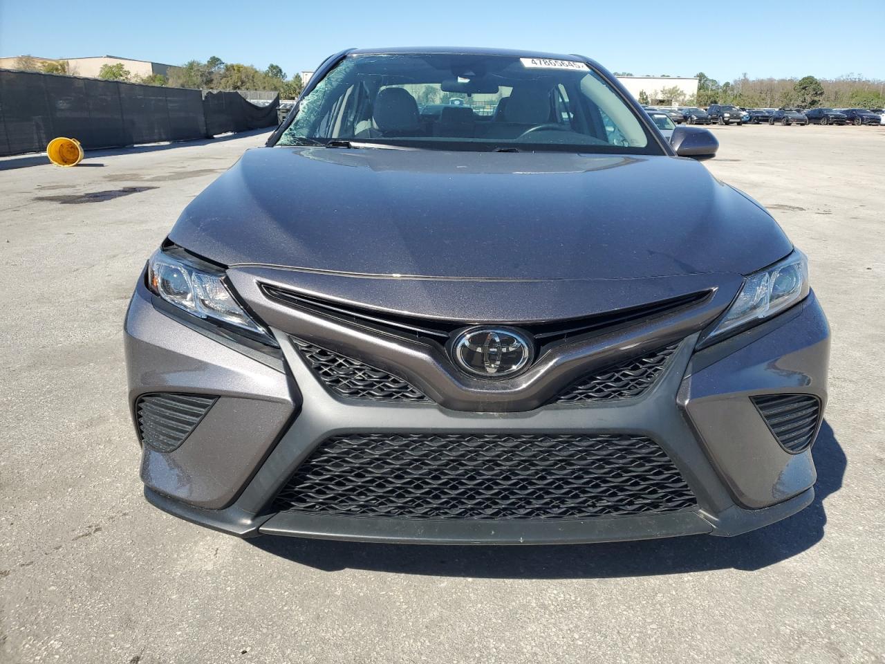 2020 TOYOTA CAMRY SE - Фото 5