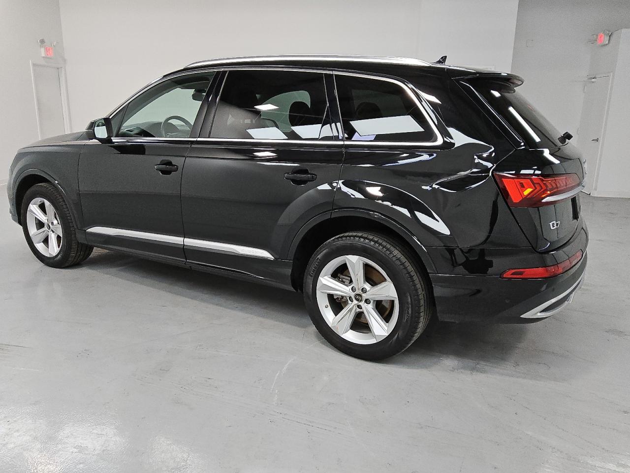 2023 AUDI Q7 PREMIUM - Image 2