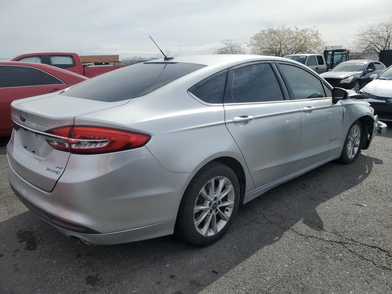 2017 FORD FUSION SE - Фото 3