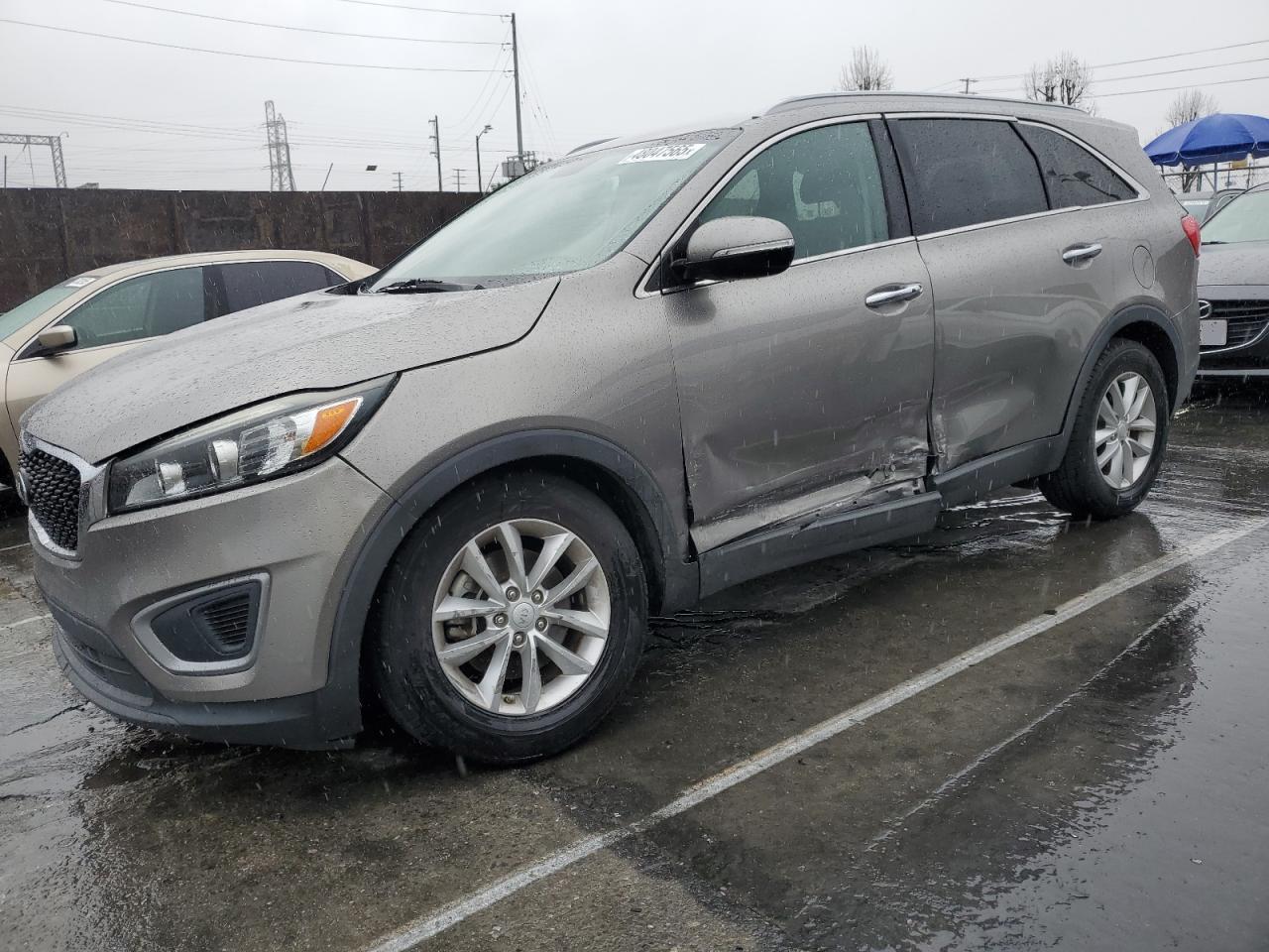2017 KIA SORENTO LX