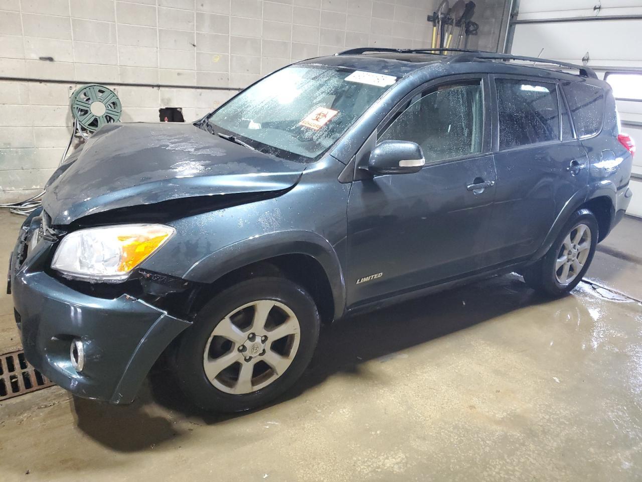 2011 TOYOTA RAV4 LIMIT