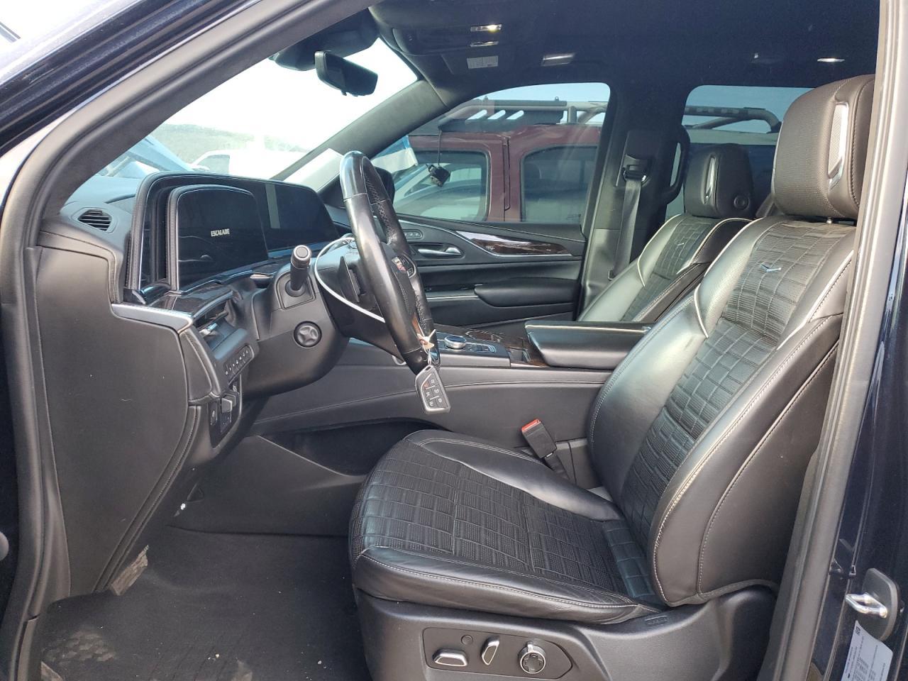 2021 CADILLAC ESCALADE E - Фото 7
