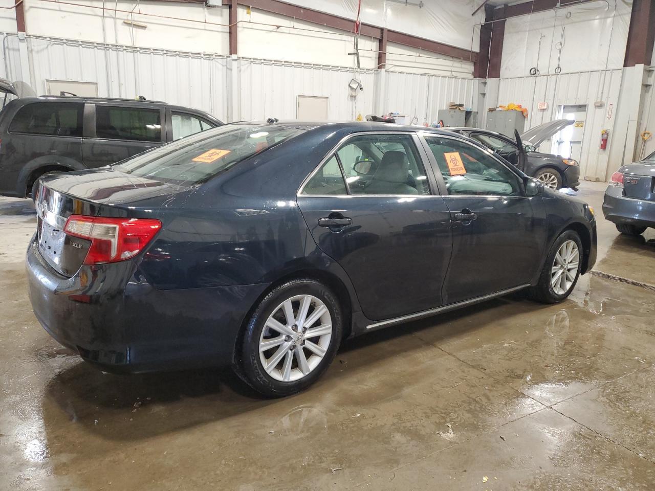 2012 TOYOTA CAMRY BASE - Фото 3