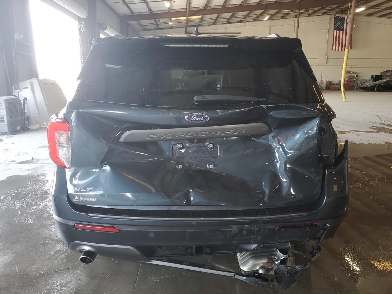 2022 FORD EXPLORER X - Фото 6