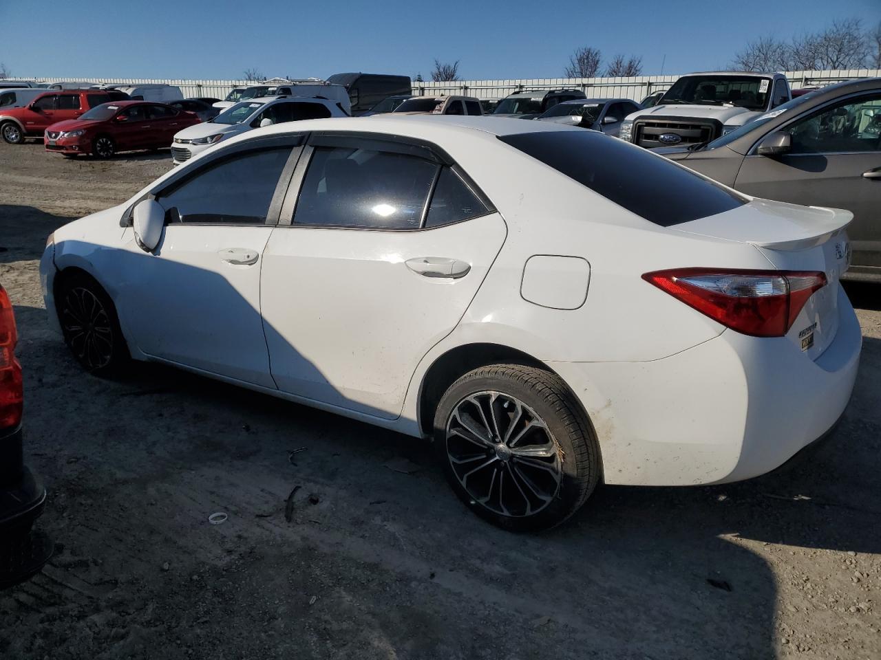 2015 TOYOTA COROLLA L - Фото 2