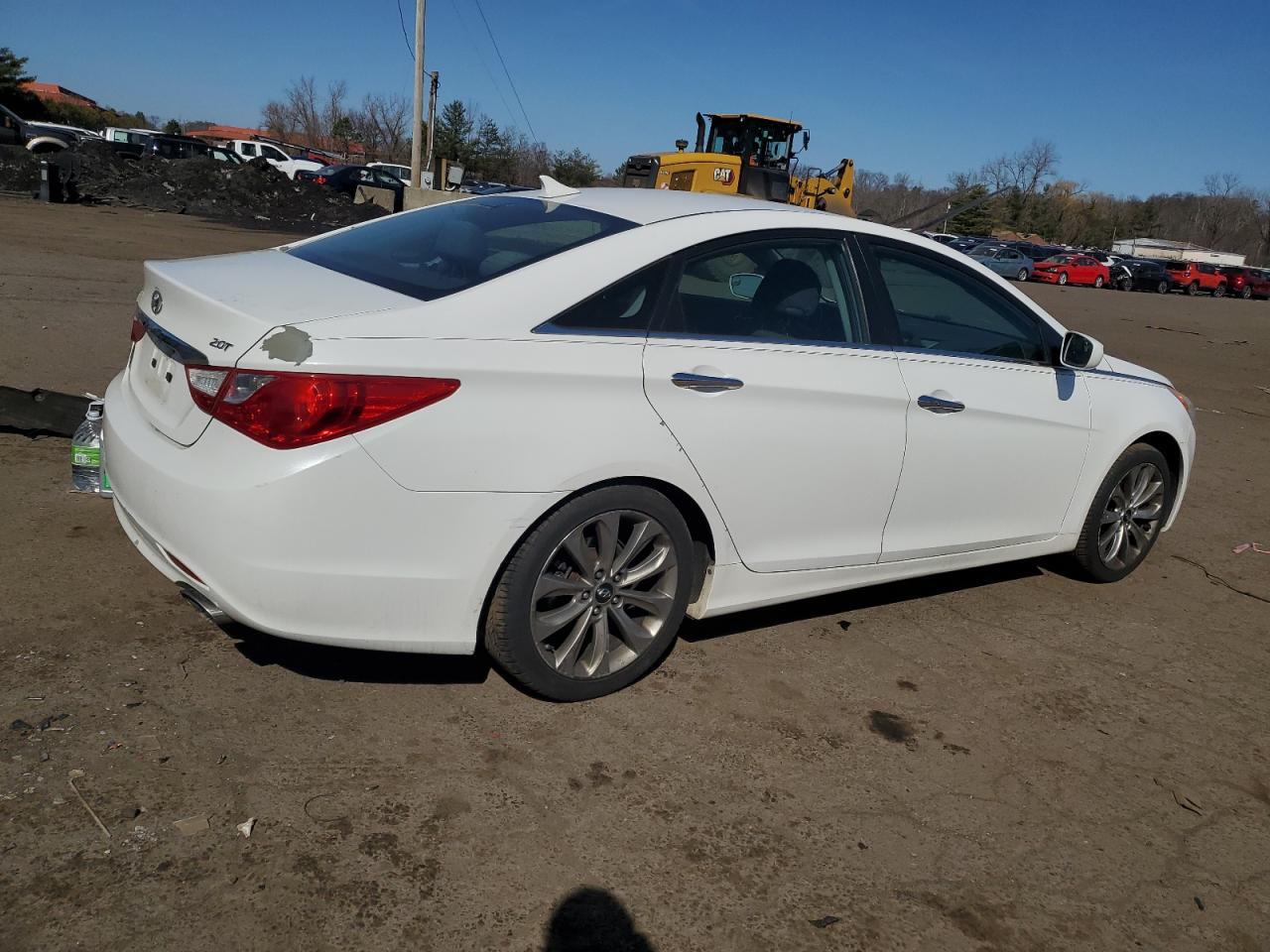 2011 HYUNDAI SONATA SE - Image 3