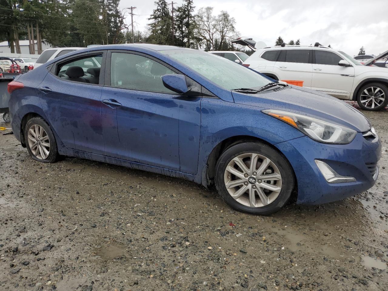 2015 HYUNDAI ELANTRA SE - Image 4