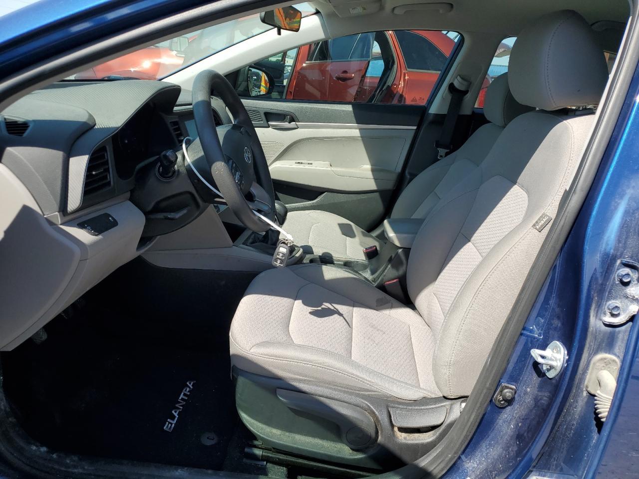 2019 HYUNDAI ELANTRA SE - Image 7