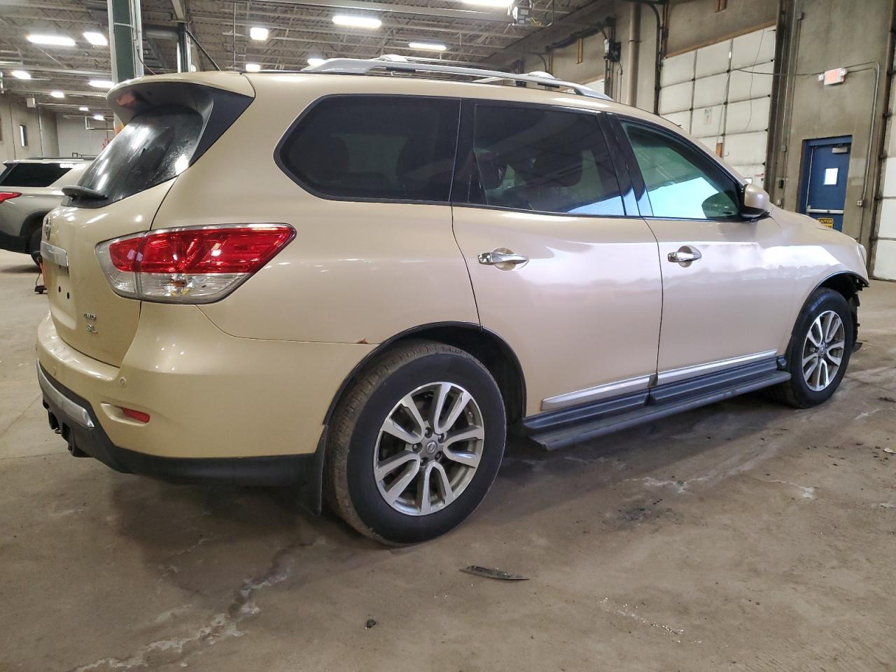 2013 NISSAN PATHFINDER - Фото 3