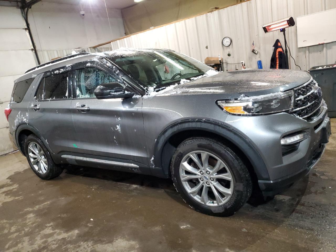2022 FORD EXPLORER X - Image 4