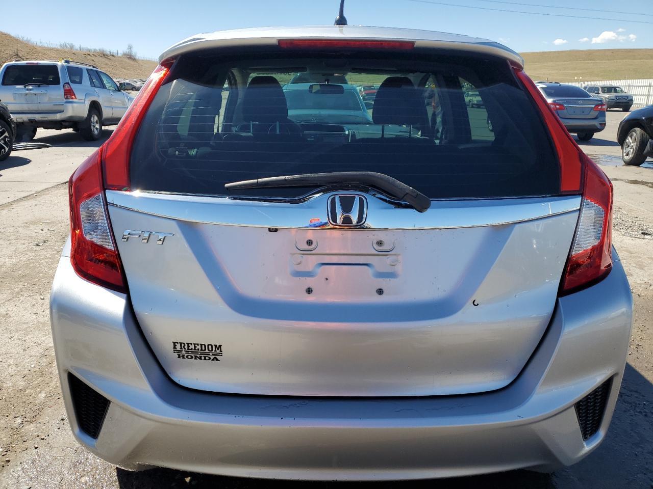 2015 HONDA FIT EX - Image 6