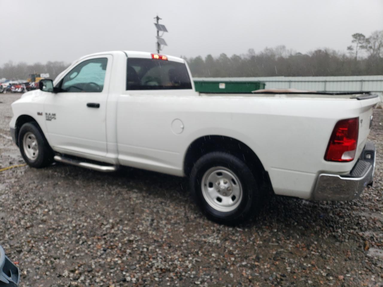 2019 RAM 1500 CLASS - Фото 2