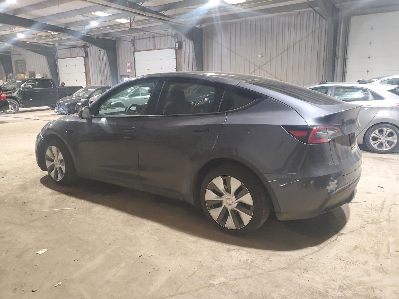 2022 TESLA MODEL Y - Image 2