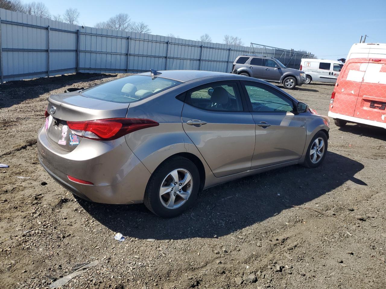 2014 HYUNDAI ELANTRA SE - Image 3