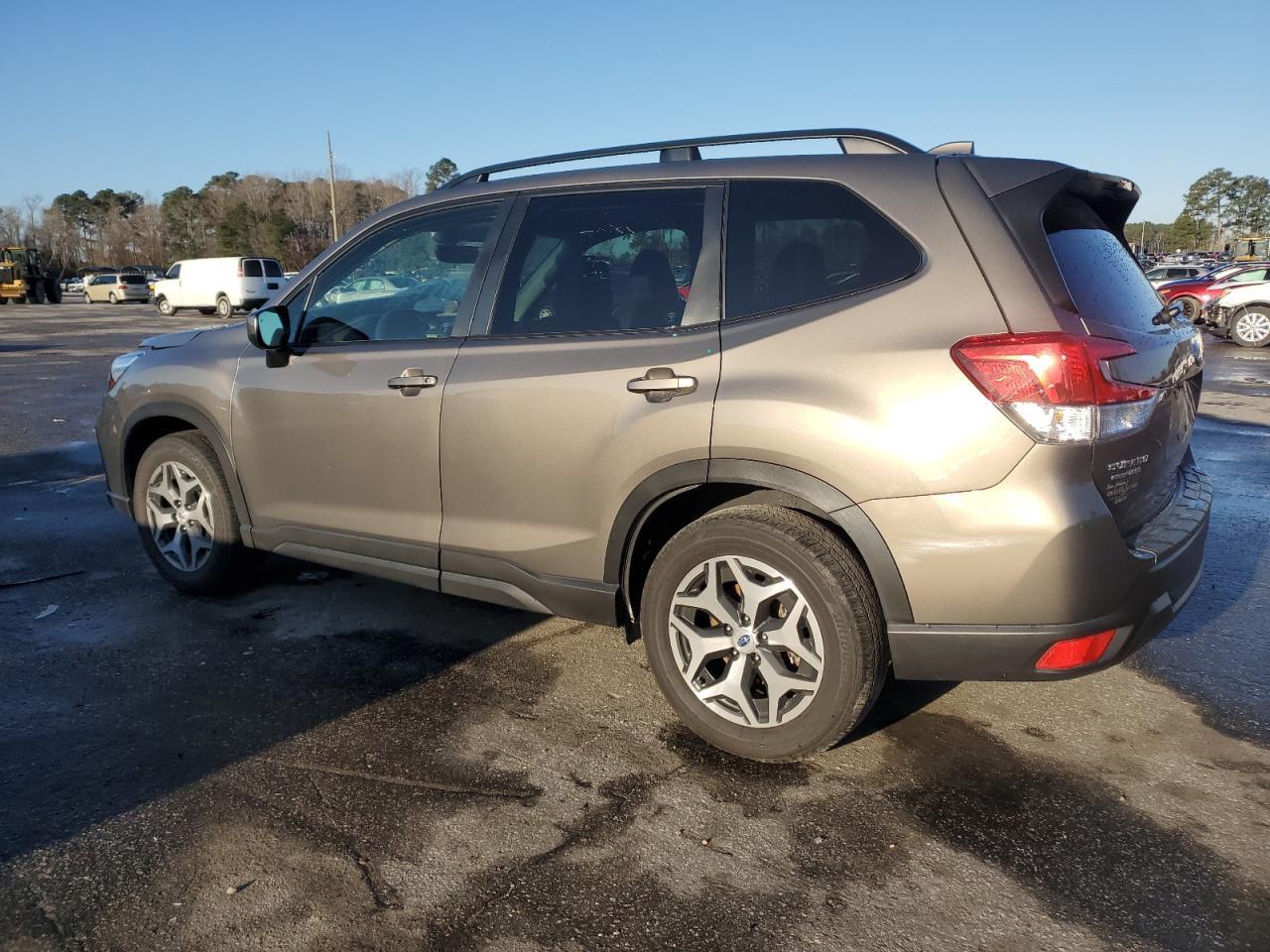 2021 SUBARU FORESTER P - Фото 2