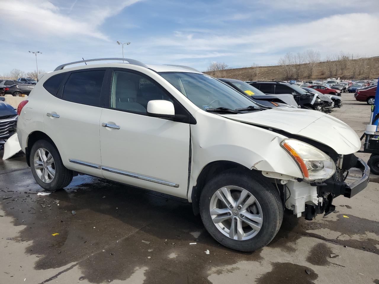 2013 NISSAN ROGUE S - Фото 4