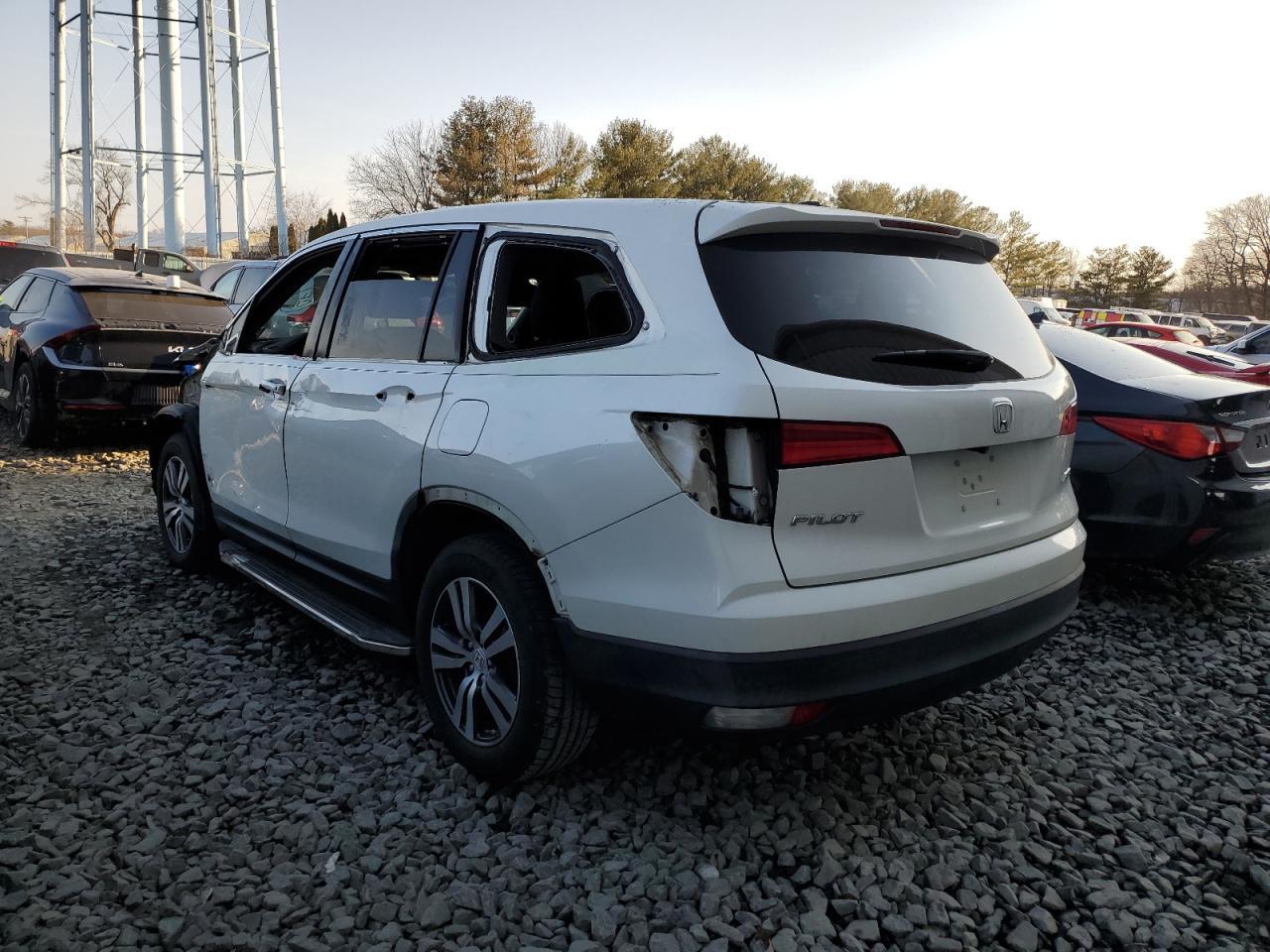 2017 HONDA PILOT EXL - Image 2