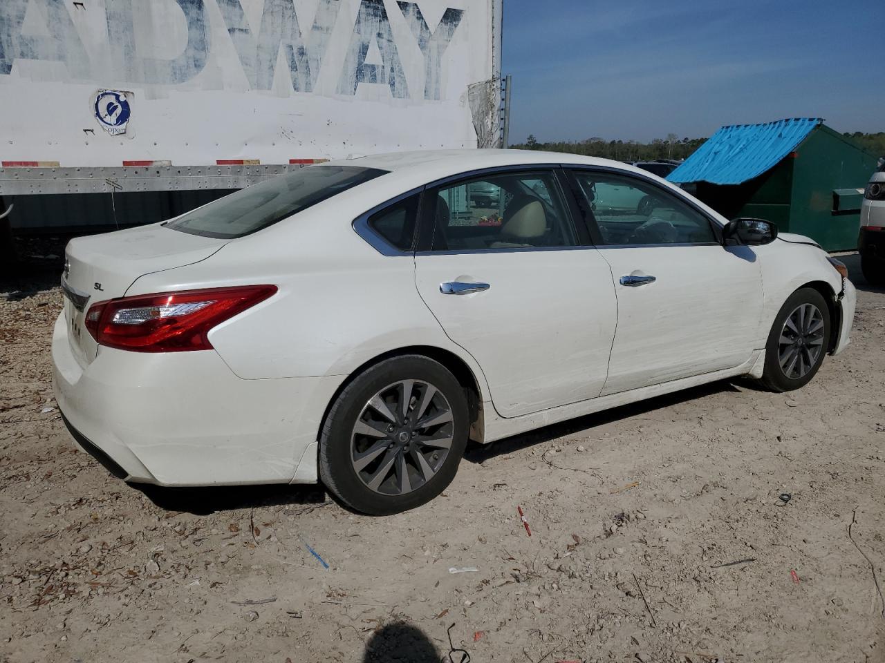 2017 NISSAN ALTIMA 2.5 - Фото 3