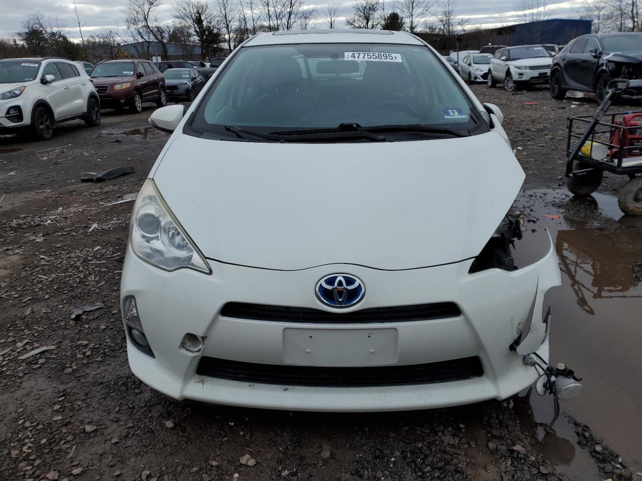 2013 TOYOTA PRIUS C - Фото 5