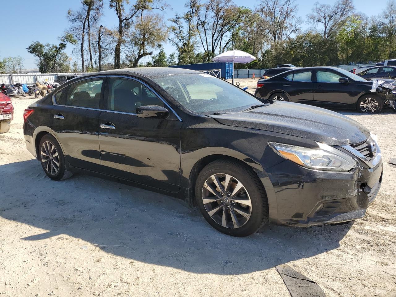 2017 NISSAN ALTIMA 2.5 - Фото 4