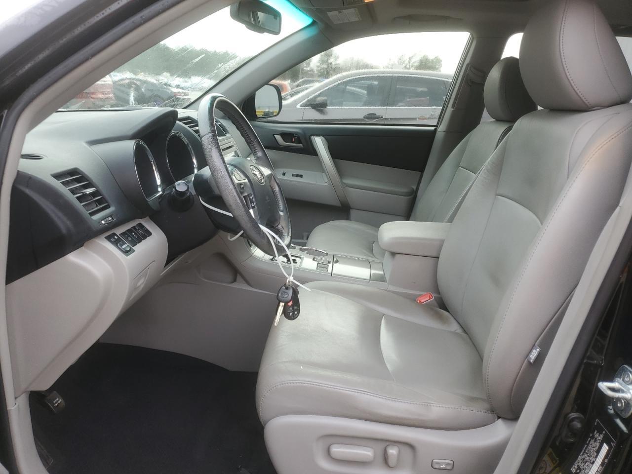 2011 TOYOTA HIGHLANDER - Image 7