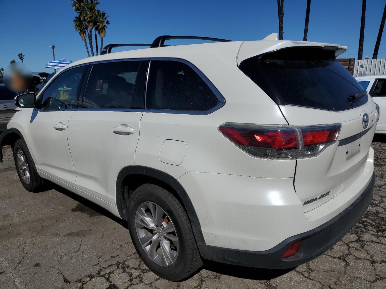 2015 TOYOTA HIGHLANDER - Фото 2