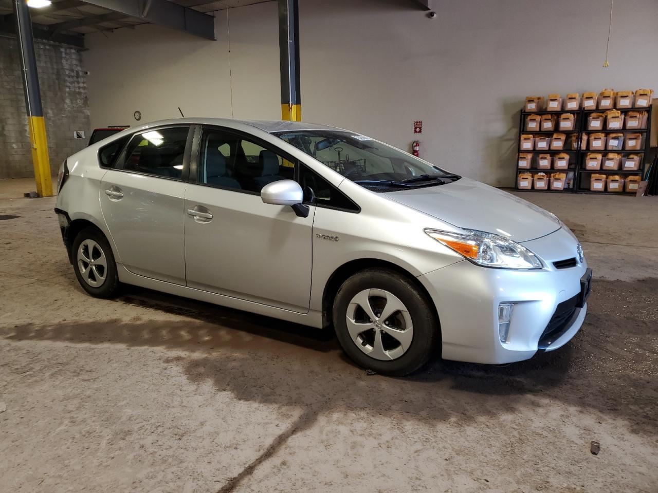2013 TOYOTA PRIUS - Image 4
