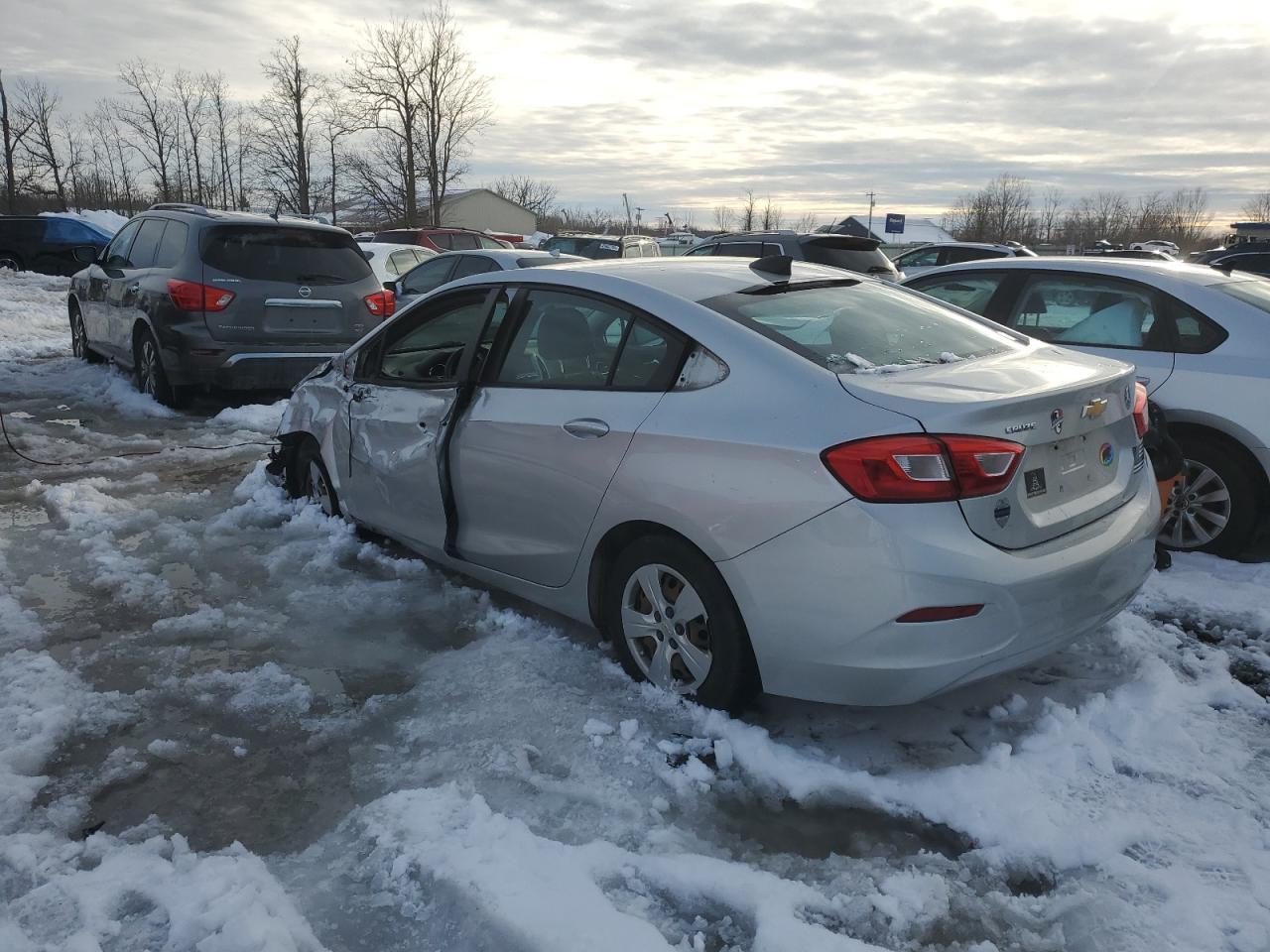 2017 CHEVROLET CRUZE LS - Фото 2