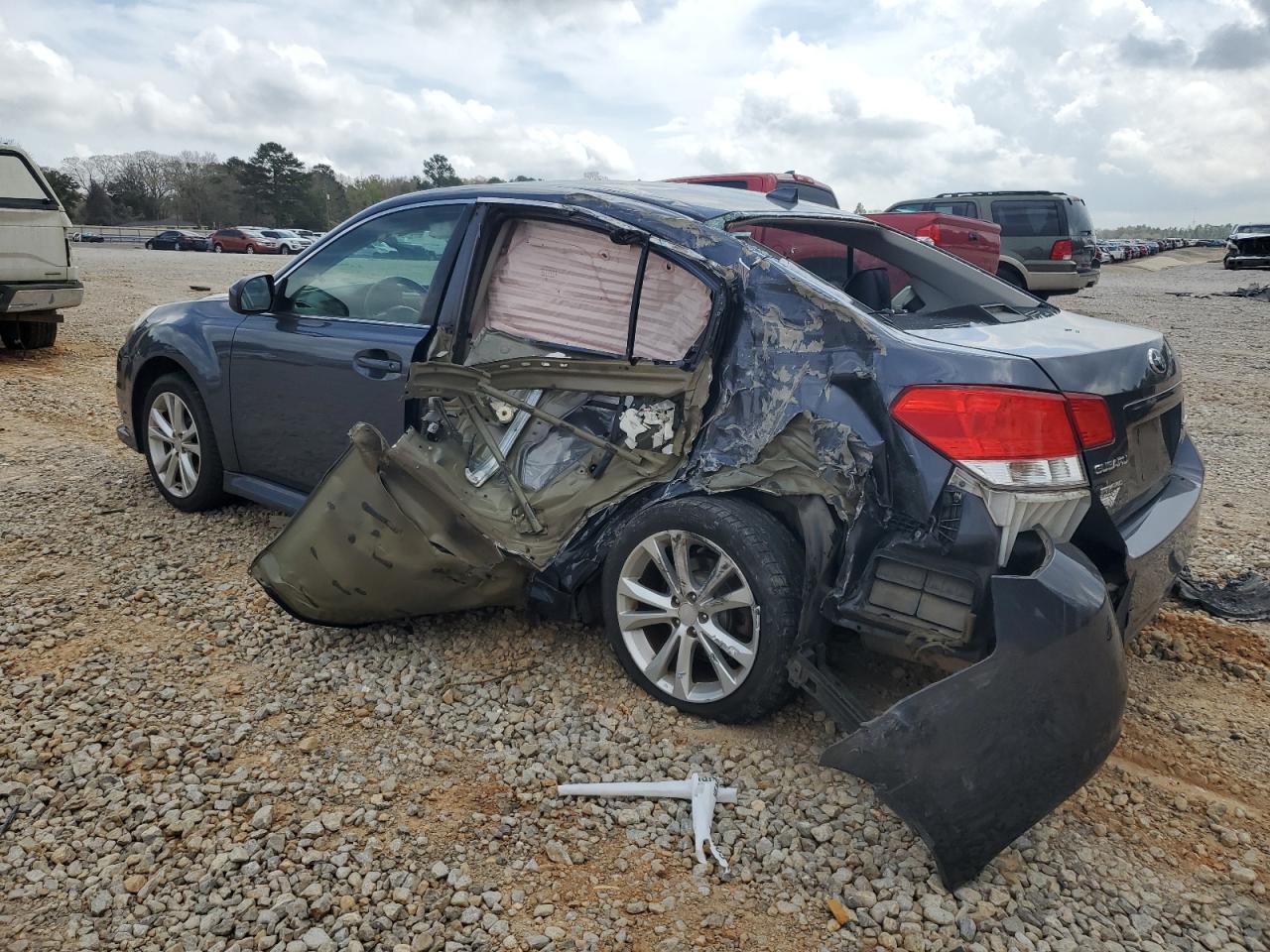 2014 SUBARU LEGACY 2.5 - Image 2