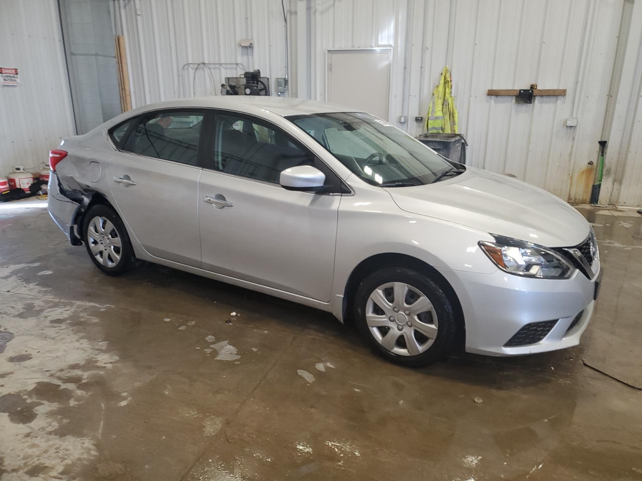 2017 NISSAN SENTRA S - Фото 4