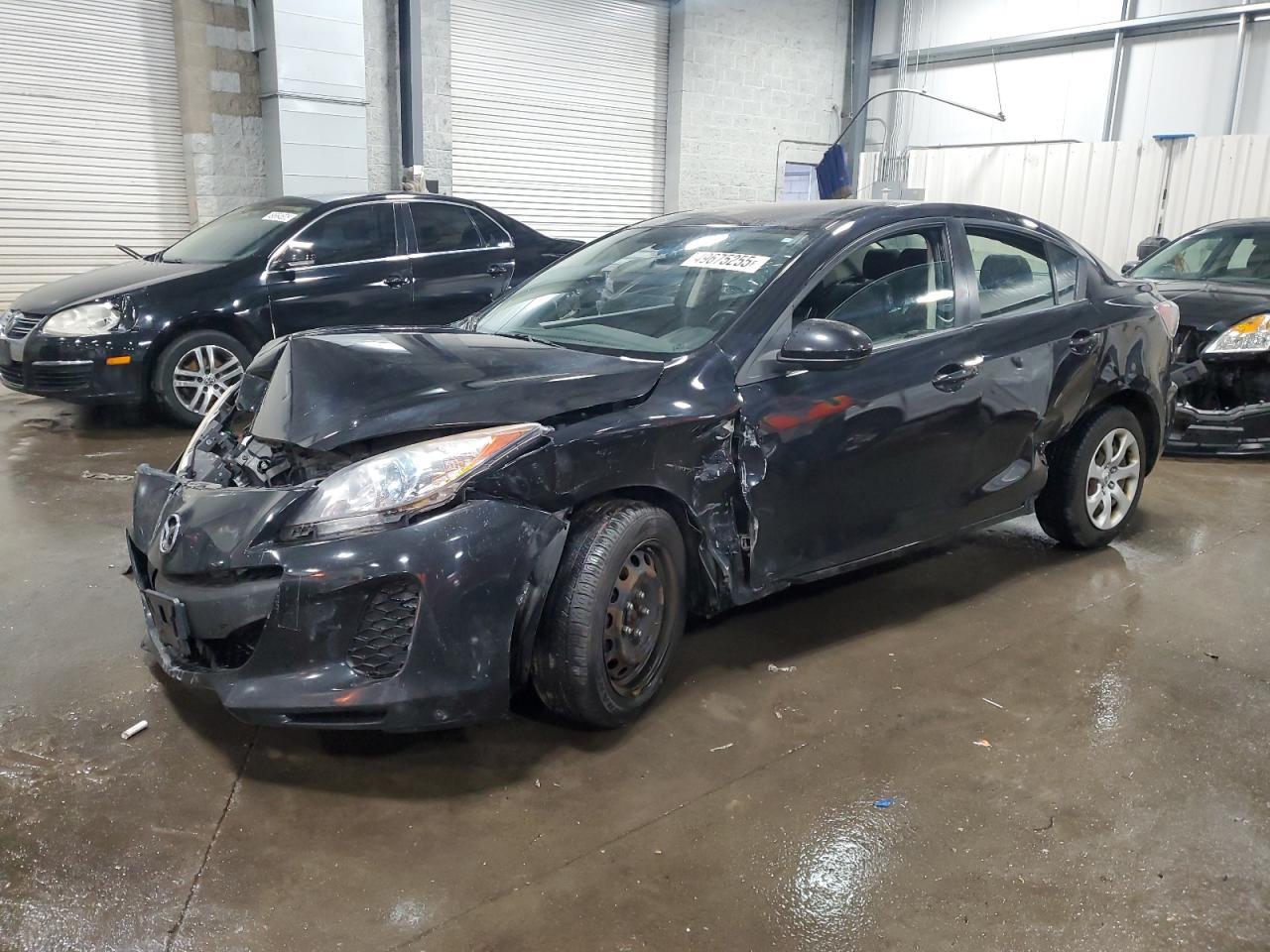2013 MAZDA 3 I
