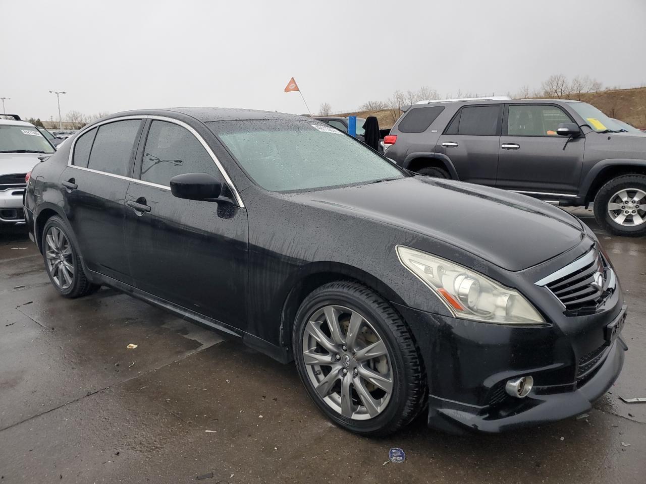 2012 INFINITI G37 - Image 4
