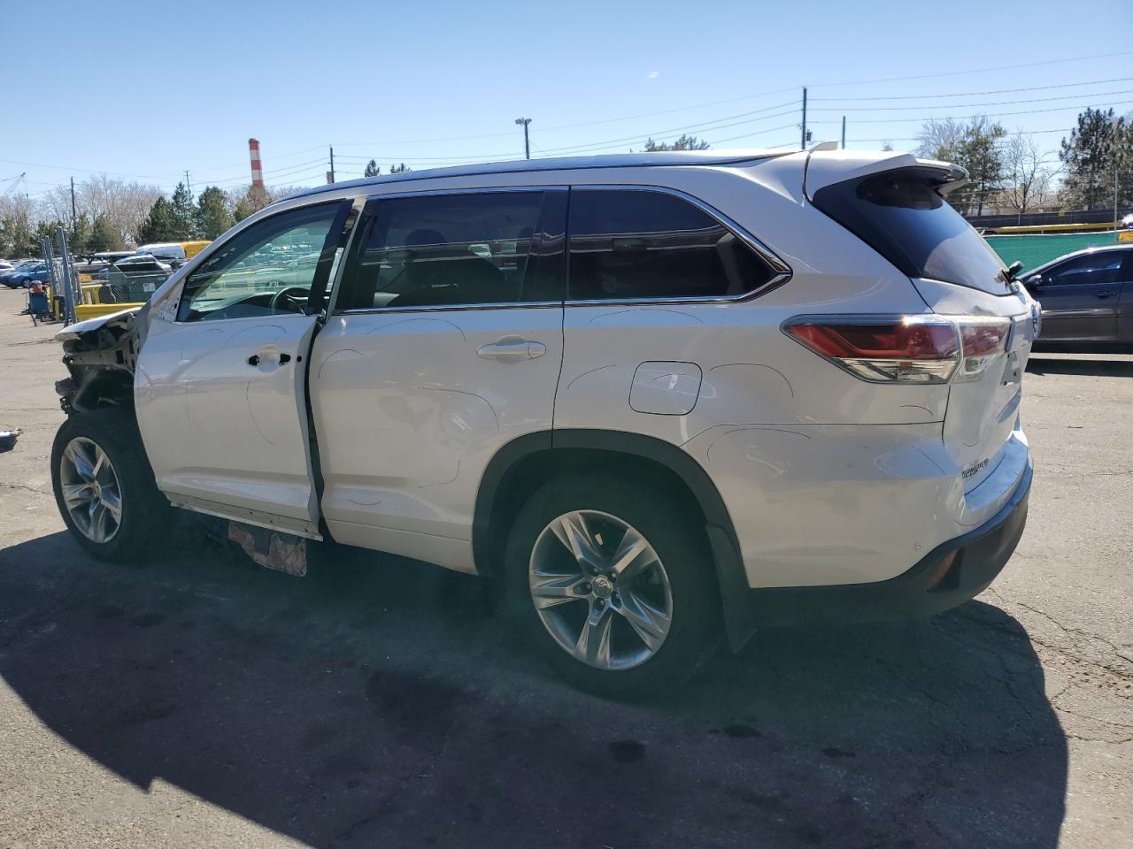 2015 TOYOTA HIGHLANDER - Image 2