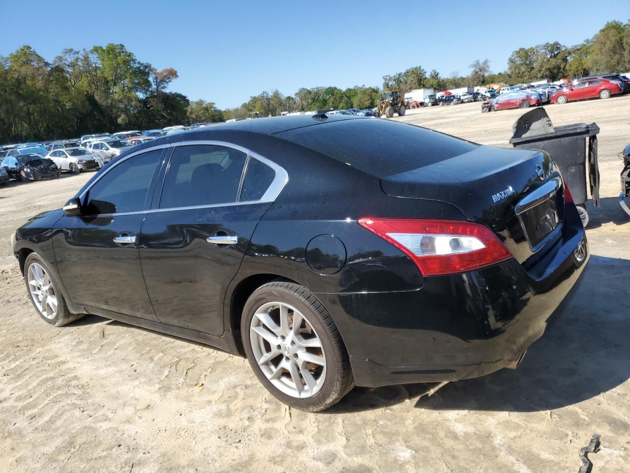 2011 NISSAN MAXIMA S - Фото 2
