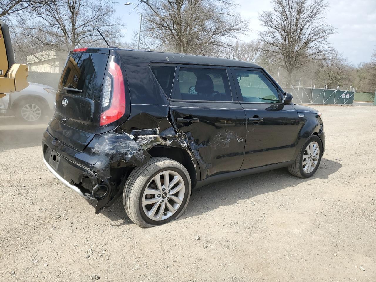2019 KIA SOUL + - Image 3