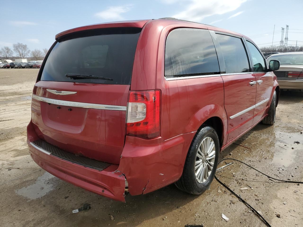 2014 CHRYSLER TOWN & COU - Фото 3