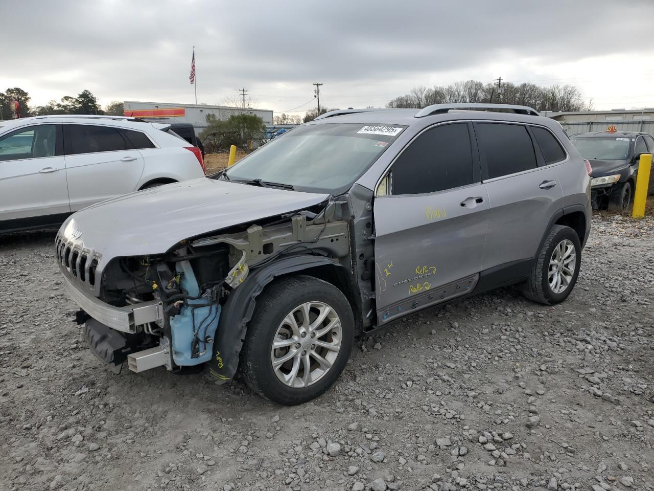2019 JEEP CHEROKEE L