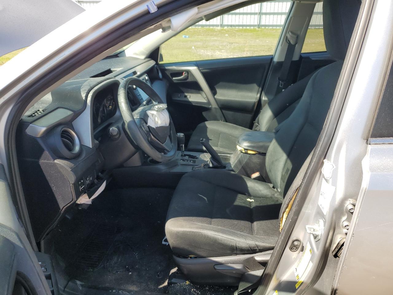 2017 TOYOTA RAV4 LE - Image 7