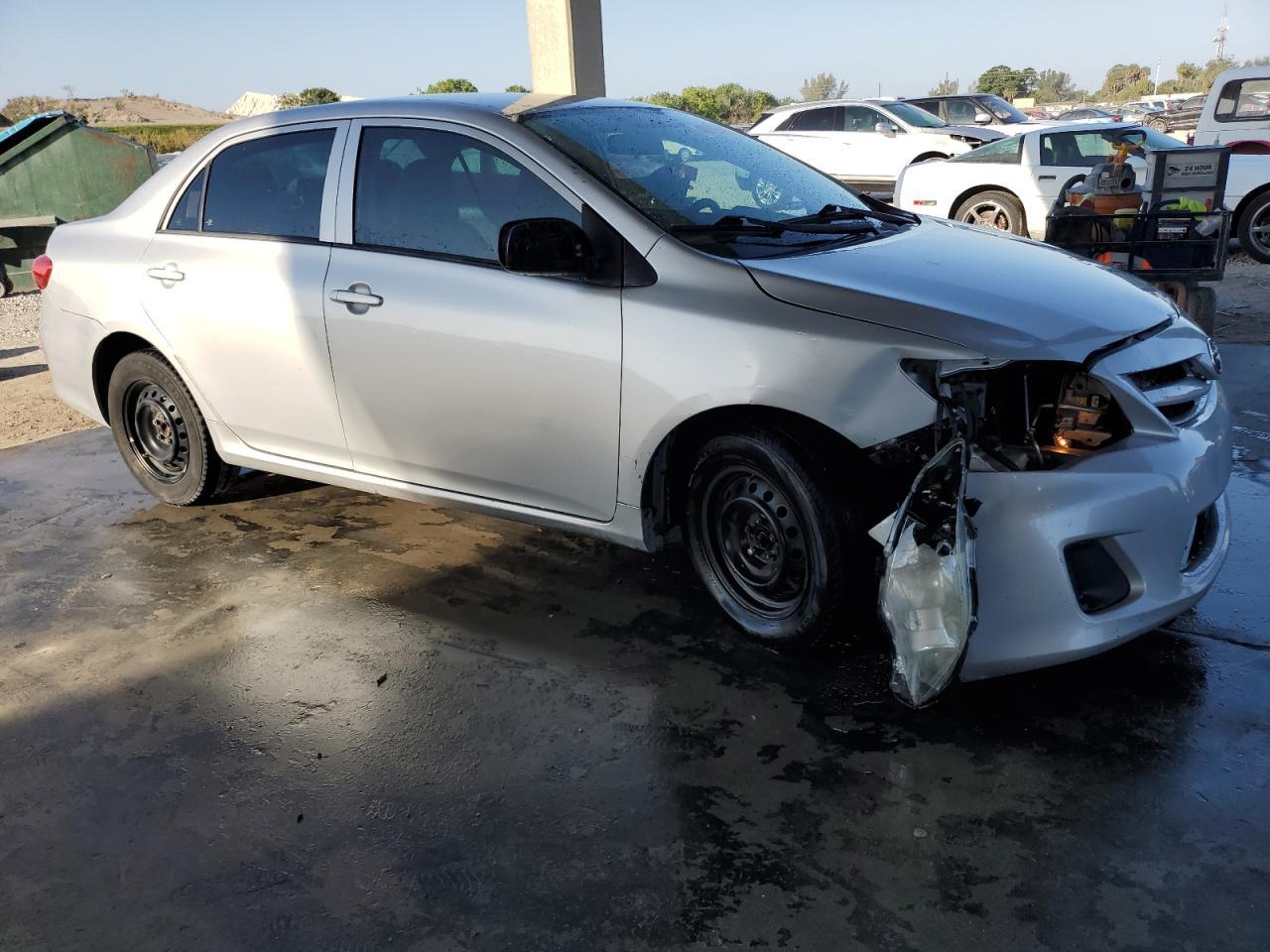2013 TOYOTA COROLLA BA - Image 4