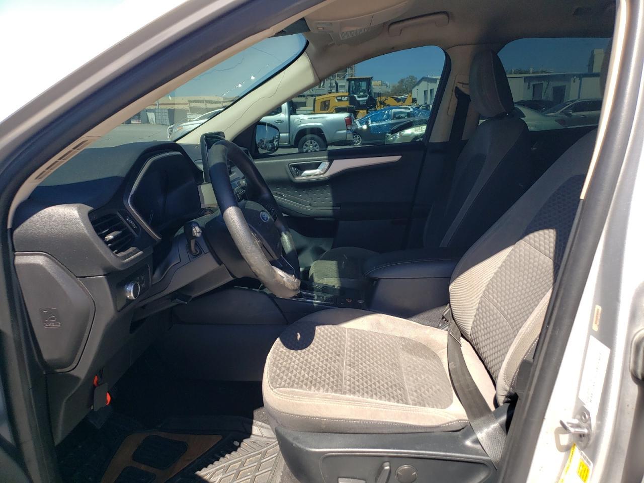 2020 FORD ESCAPE SE - Фото 7