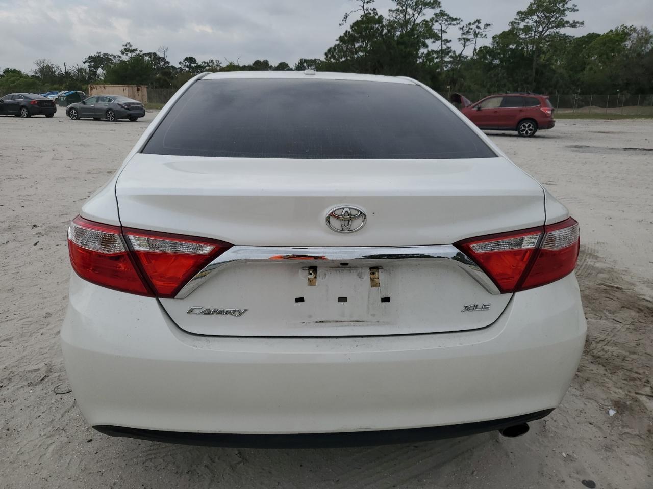 2016 TOYOTA CAMRY LE - Фото 6