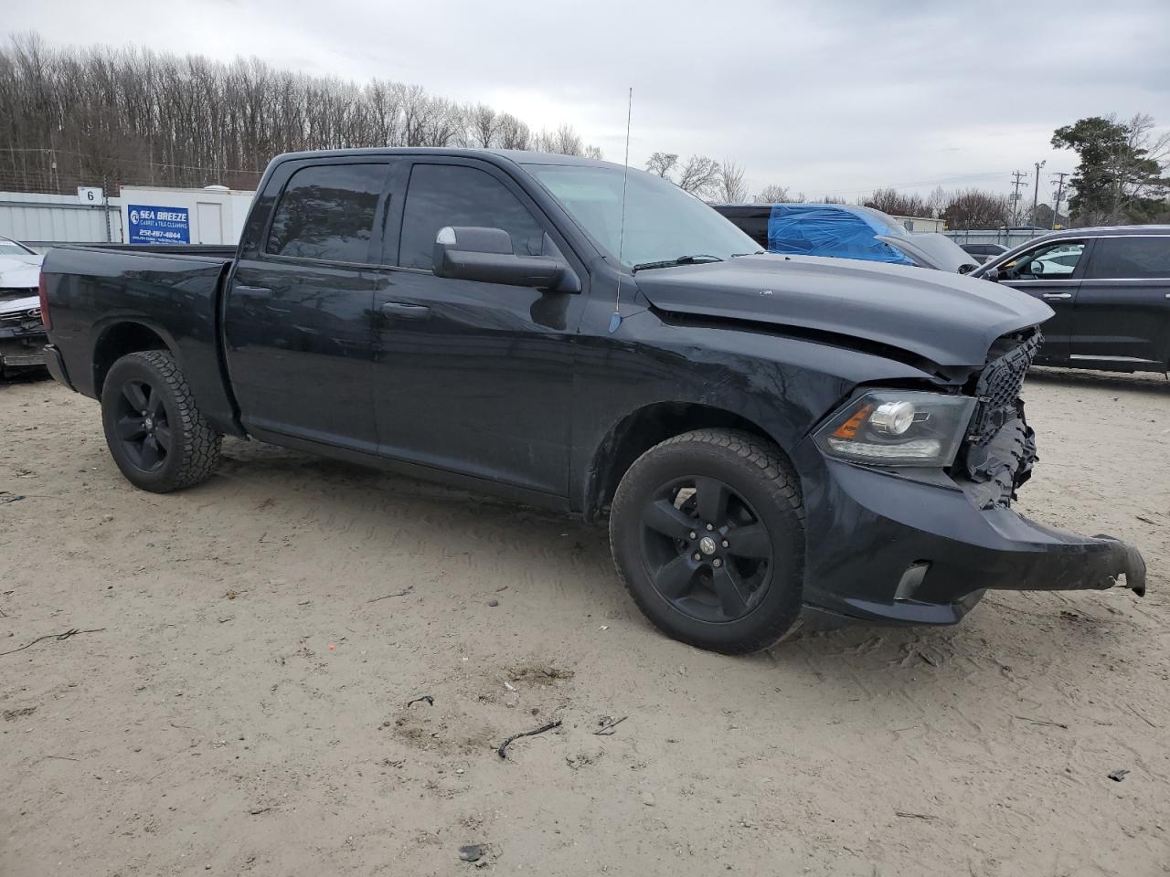 2014 RAM 1500 ST - Image 4