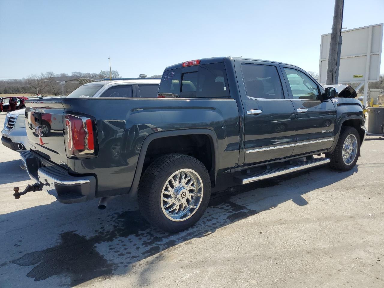 2018 GMC SIERRA K15 - Image 3