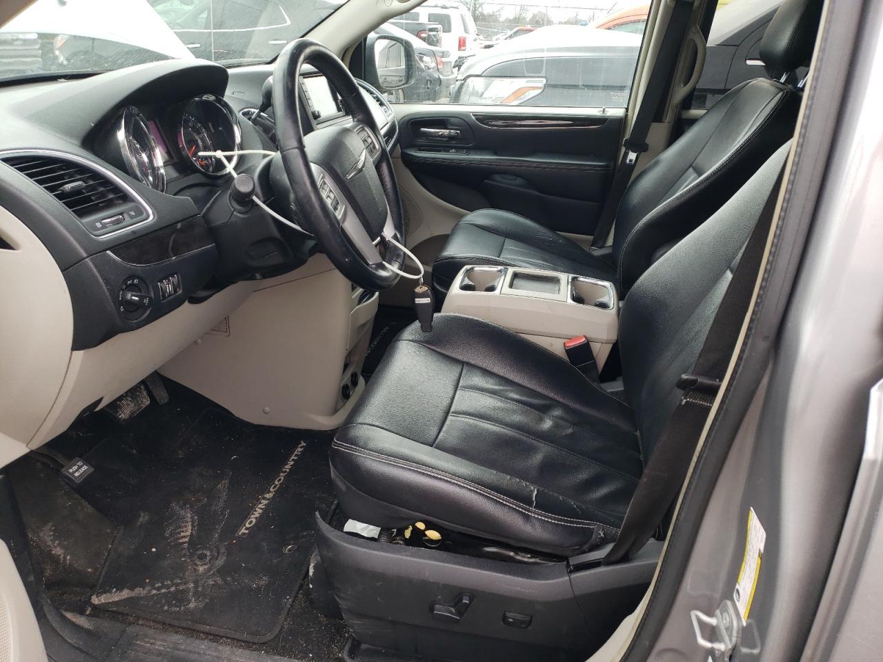 2014 CHRYSLER TOWN & COU - Фото 7